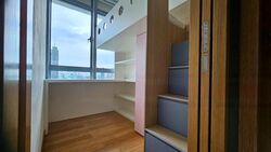 26-newton photo thumbnail #2